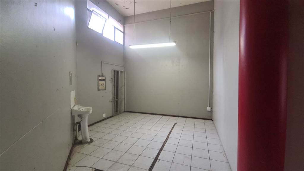 98  m² Commercial space in Pretoria Central photo number 14