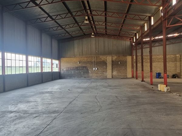 3 250 m² Industrial space 3 250 m² Industrial space