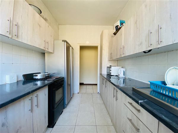 5 Bed Apartment in Humewood