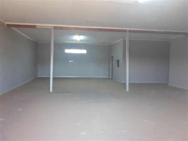 515  m² Commercial space