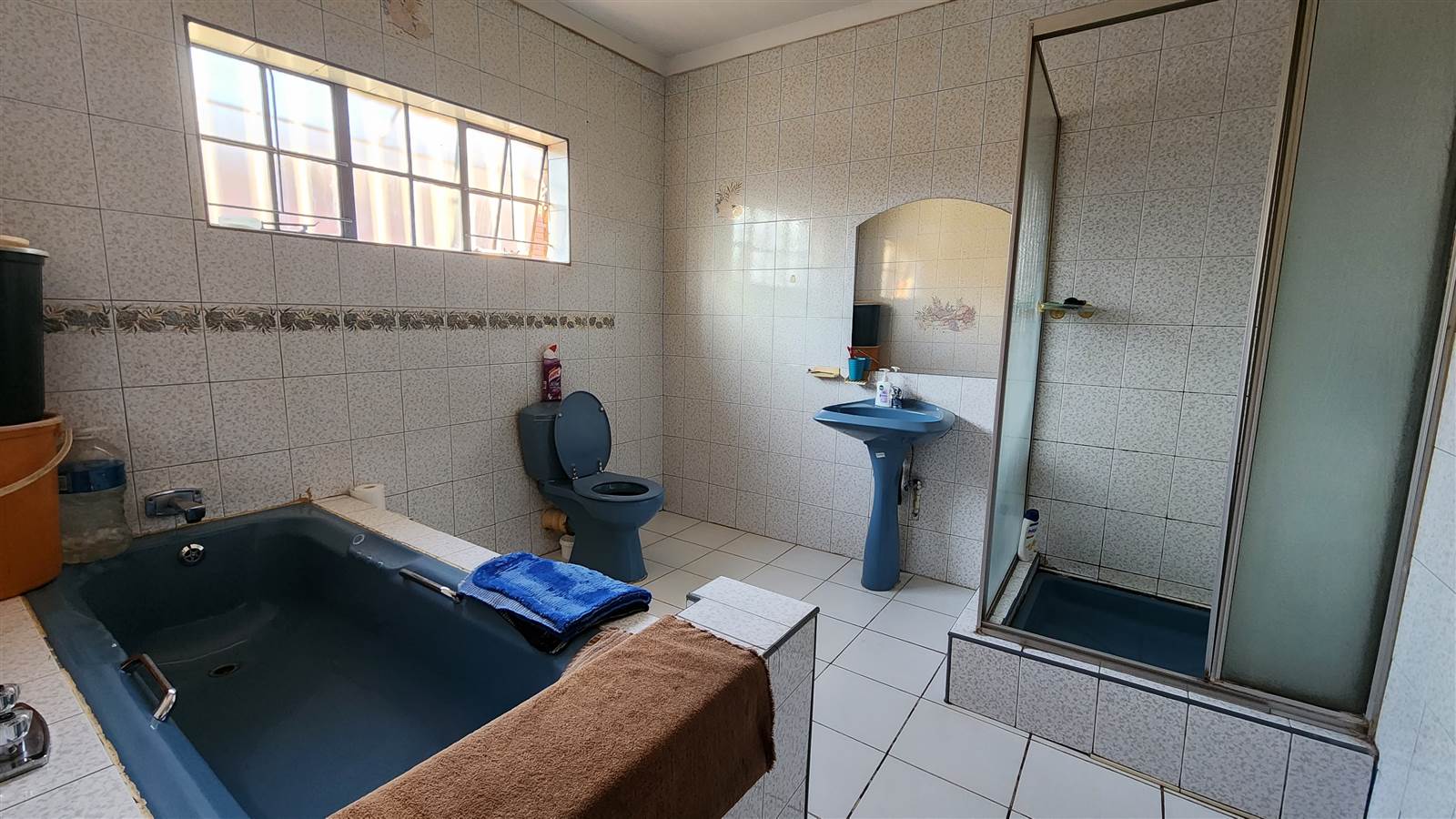 4 Bed House in Laudium photo number 16