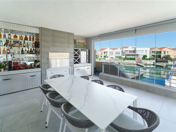 3 Bed Apartment in Harbour Island
