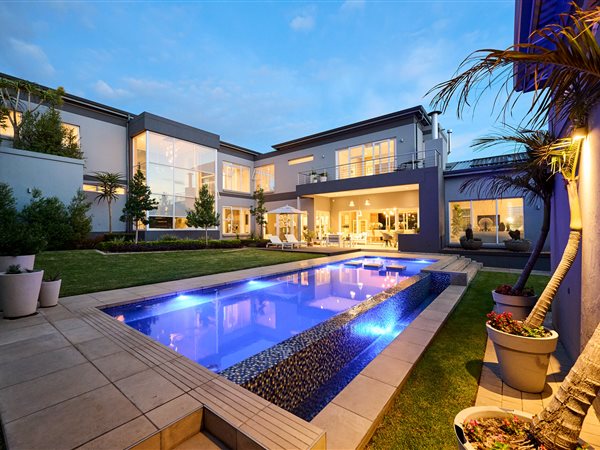 4 Bed House 4 Bed House