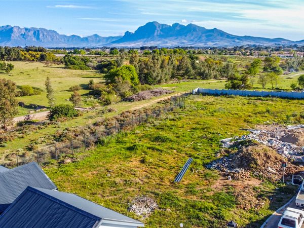 862 m² Land available in Paarl