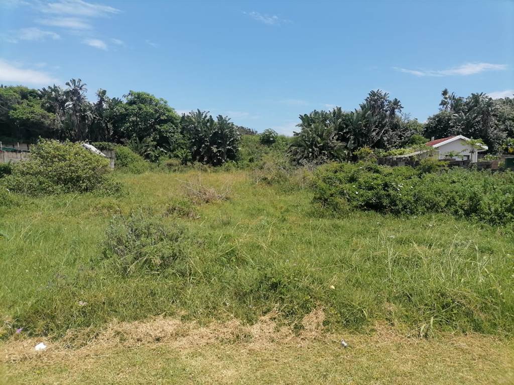 1038 m² Land available in Hibberdene photo number 4