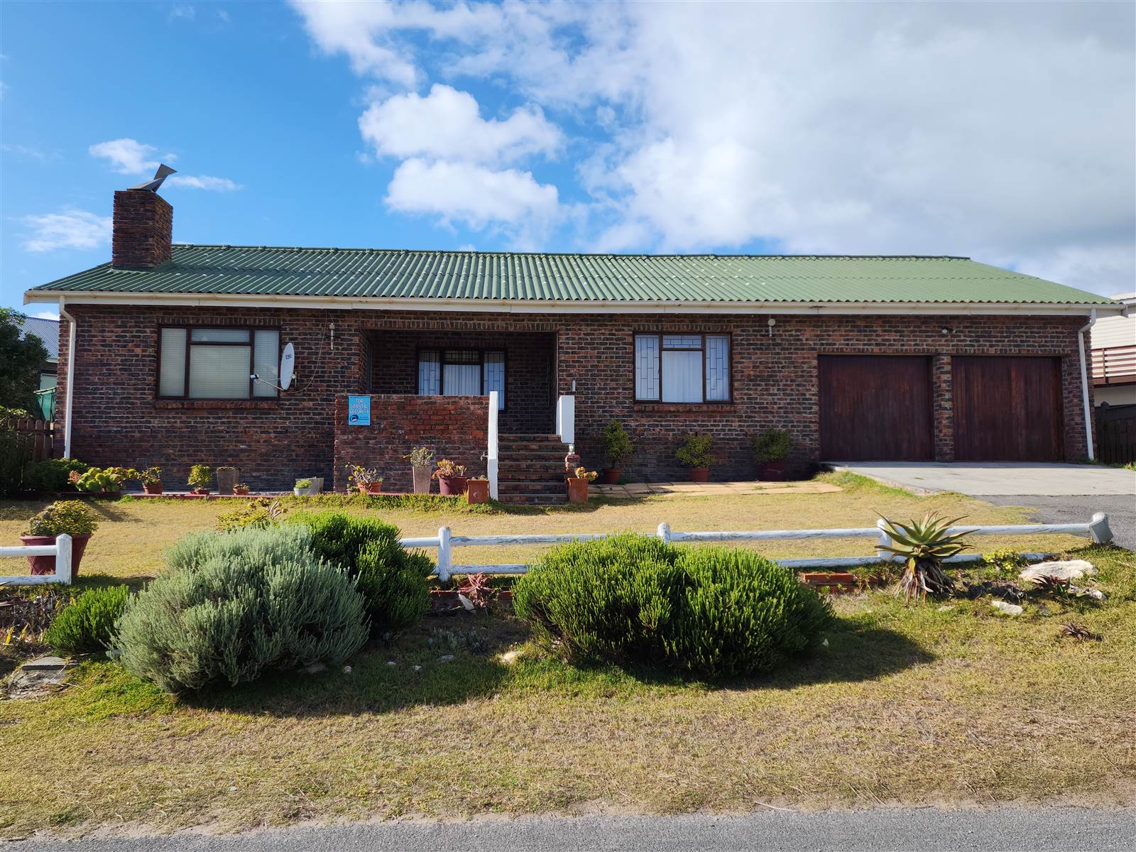 4 Bed House in Agulhas photo number 1