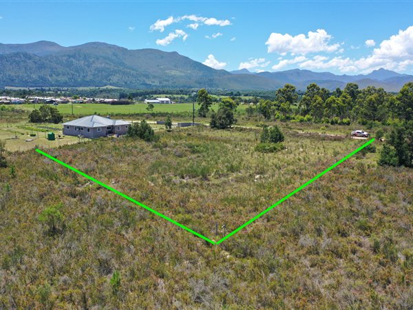 5032 m² Land available in The Crags