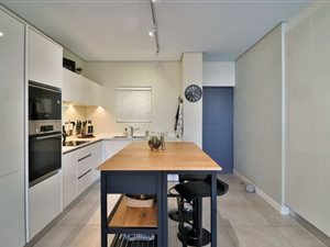 2 Bed Apartment in Alewynspoort