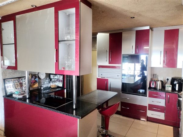 3 Bedroom House 3 Bedroom House
