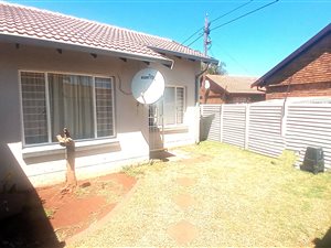1 Bed Simplex in Rooihuiskraal North