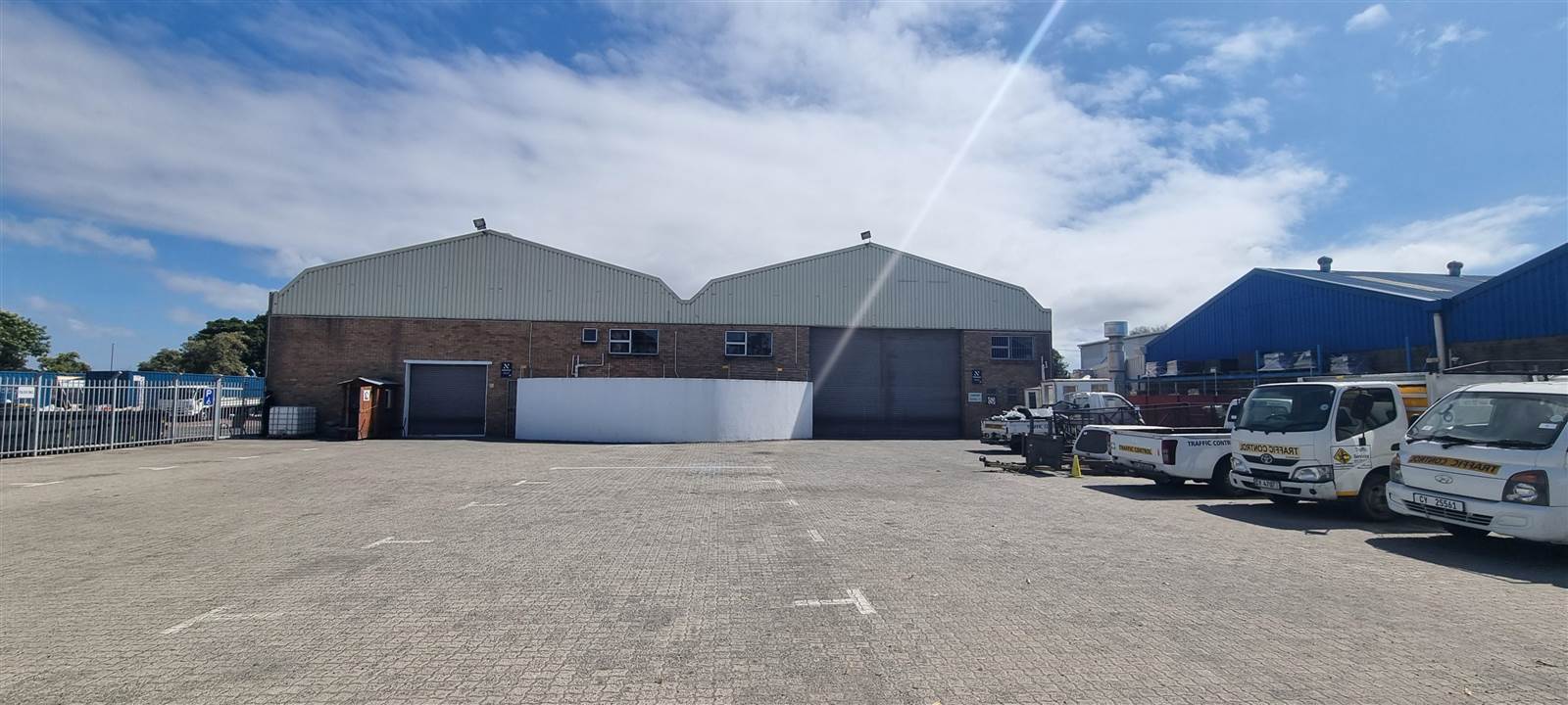 1879  m² Industrial space in Beaconvale photo number 1