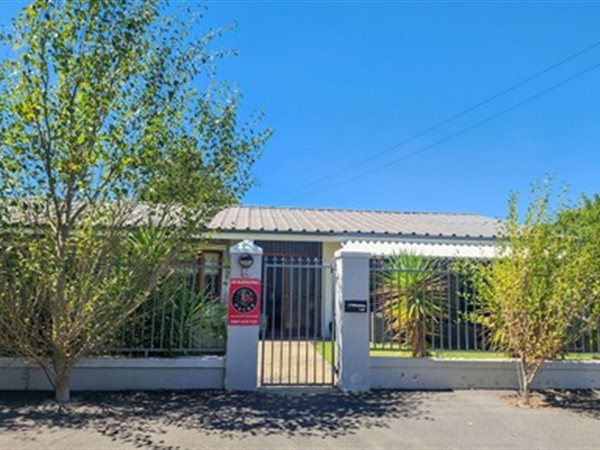 3 Bedroom House 3 Bedroom House
