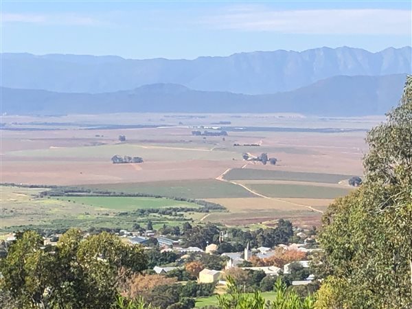 4.8 ha Land available in Riebeek West