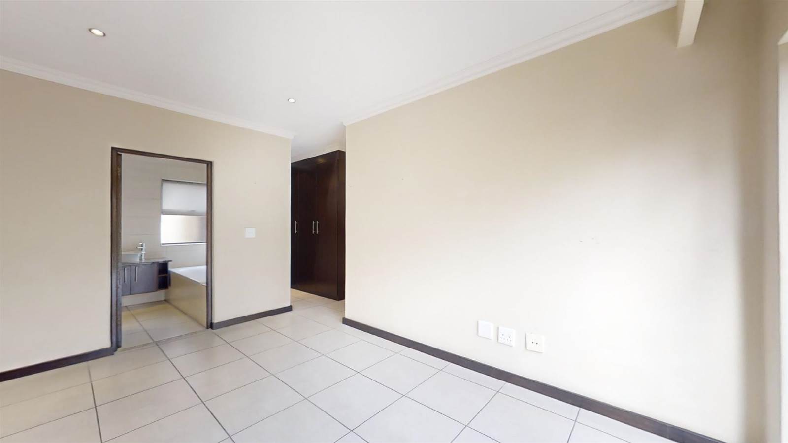 2 Bed Apartment in Ebotse Estate photo number 11