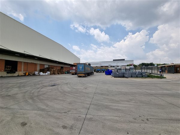 8470  m² Industrial space