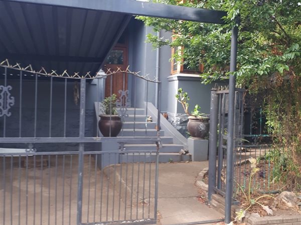3 Bedroom House 3 Bedroom House