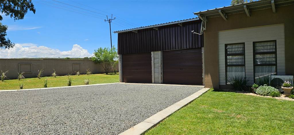 3 Bed House in Quaggafontein photo number 16