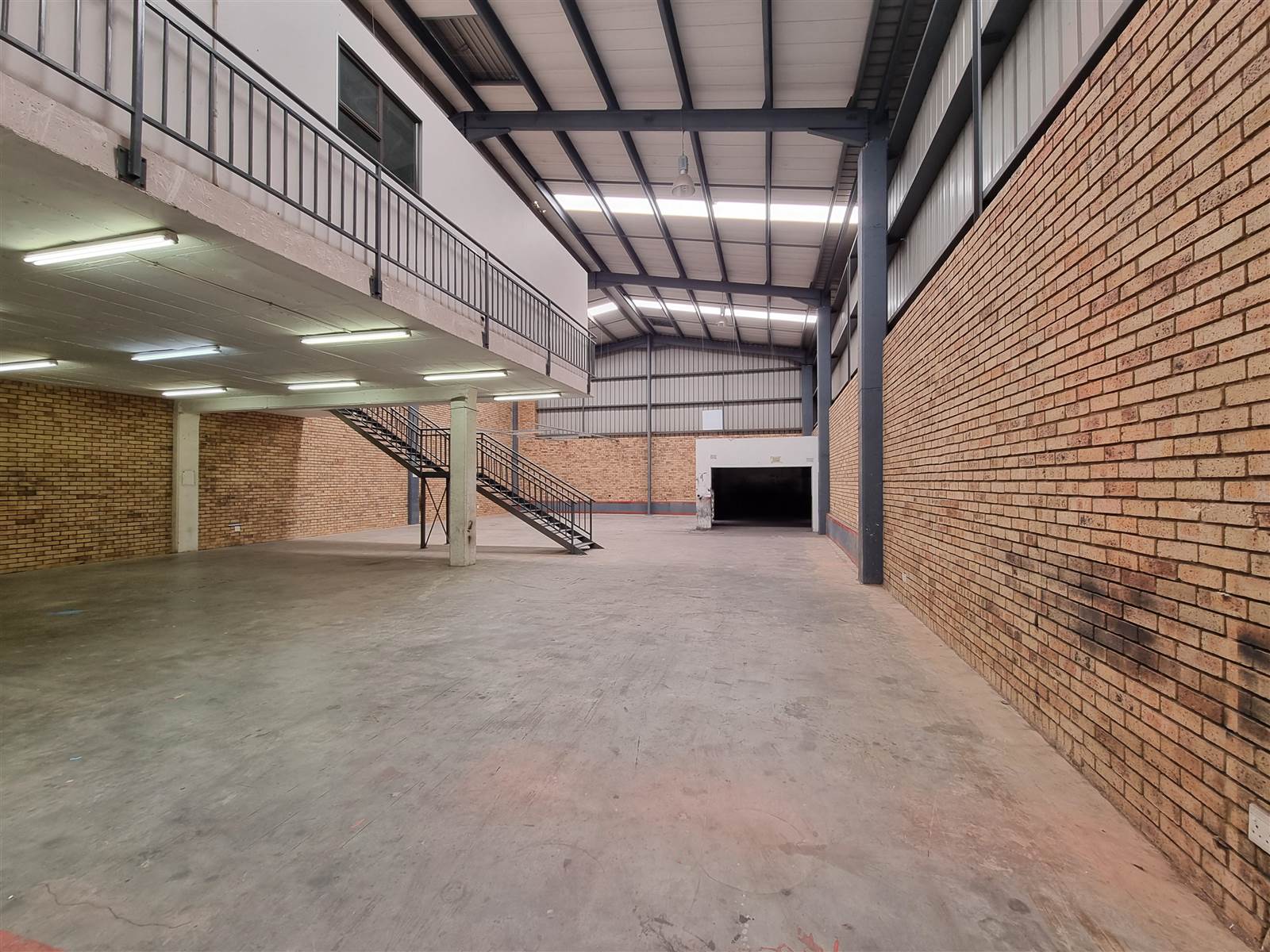 662  m² Industrial space in Ormonde photo number 9