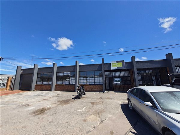 231  m² Industrial space