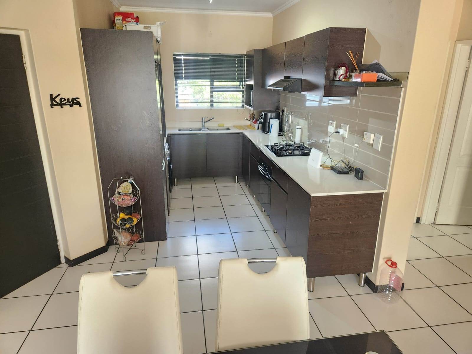 3 Bed Apartment in Greenstone Hill photo number 3