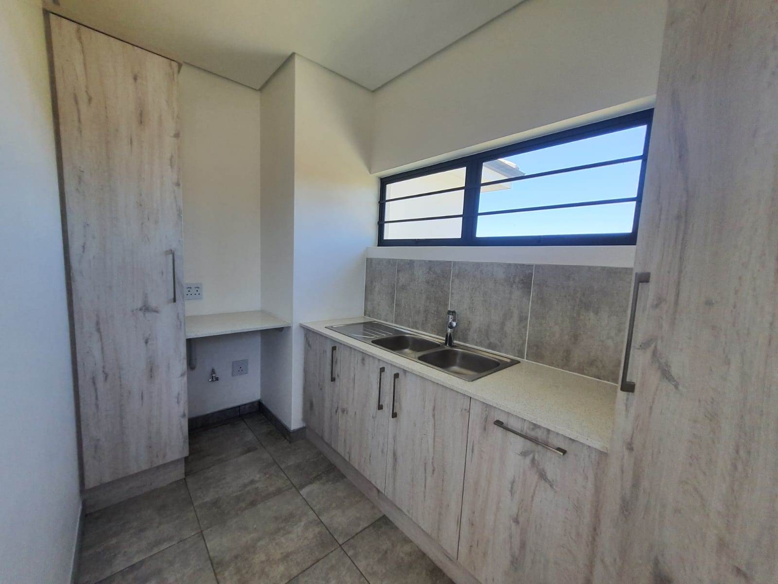 3 Bed House in Jeffreys Bay photo number 24