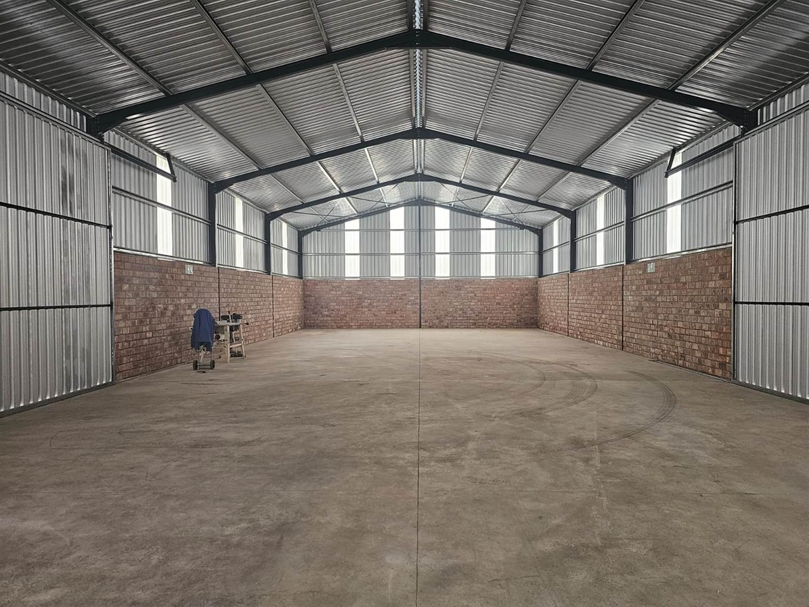 330  m² Commercial space in Stilbaai photo number 7