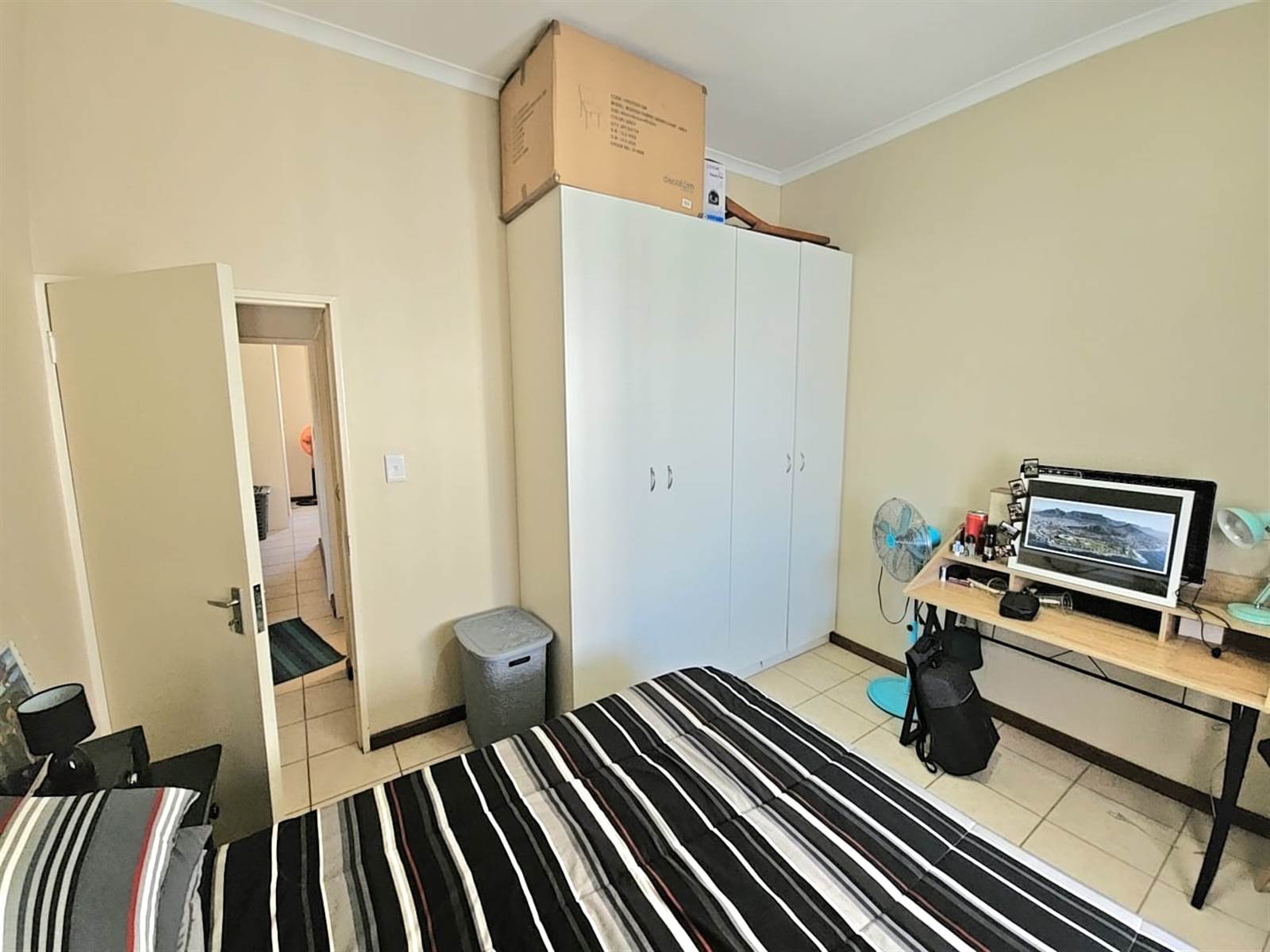 2 Bed Apartment in Admirals Park photo number 13