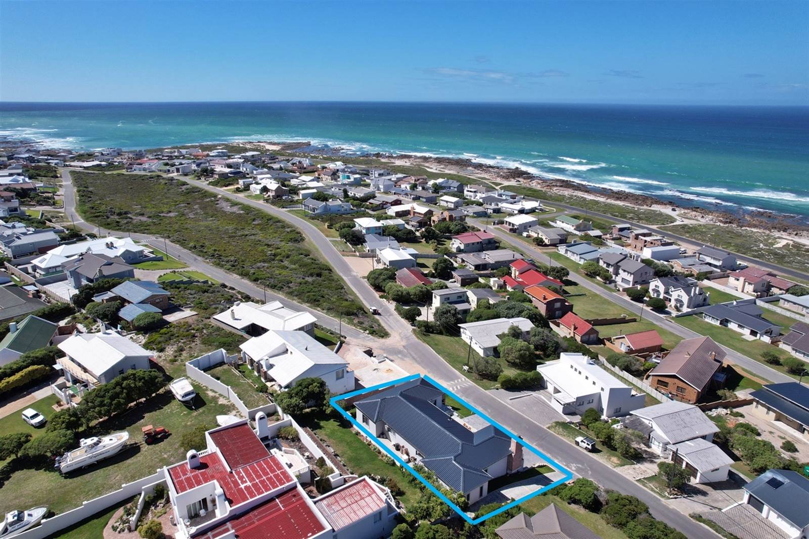 4 Bed House in Struisbaai photo number 30