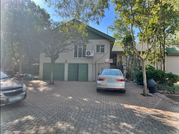 4 Bedroom House 4 Bedroom House