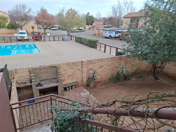 2 Bedroom Townhouse 2 Bedroom Townhouse