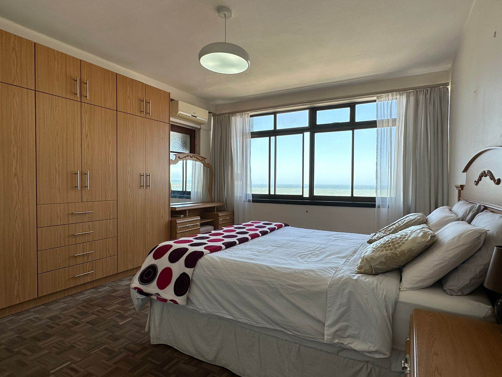 2.5 Bed Apartment in Durban CBD photo number 14