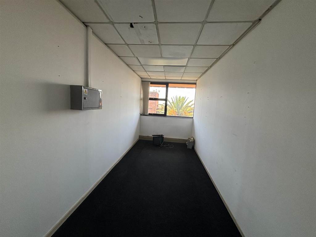260  m² Commercial space in Houghton Estate photo number 6