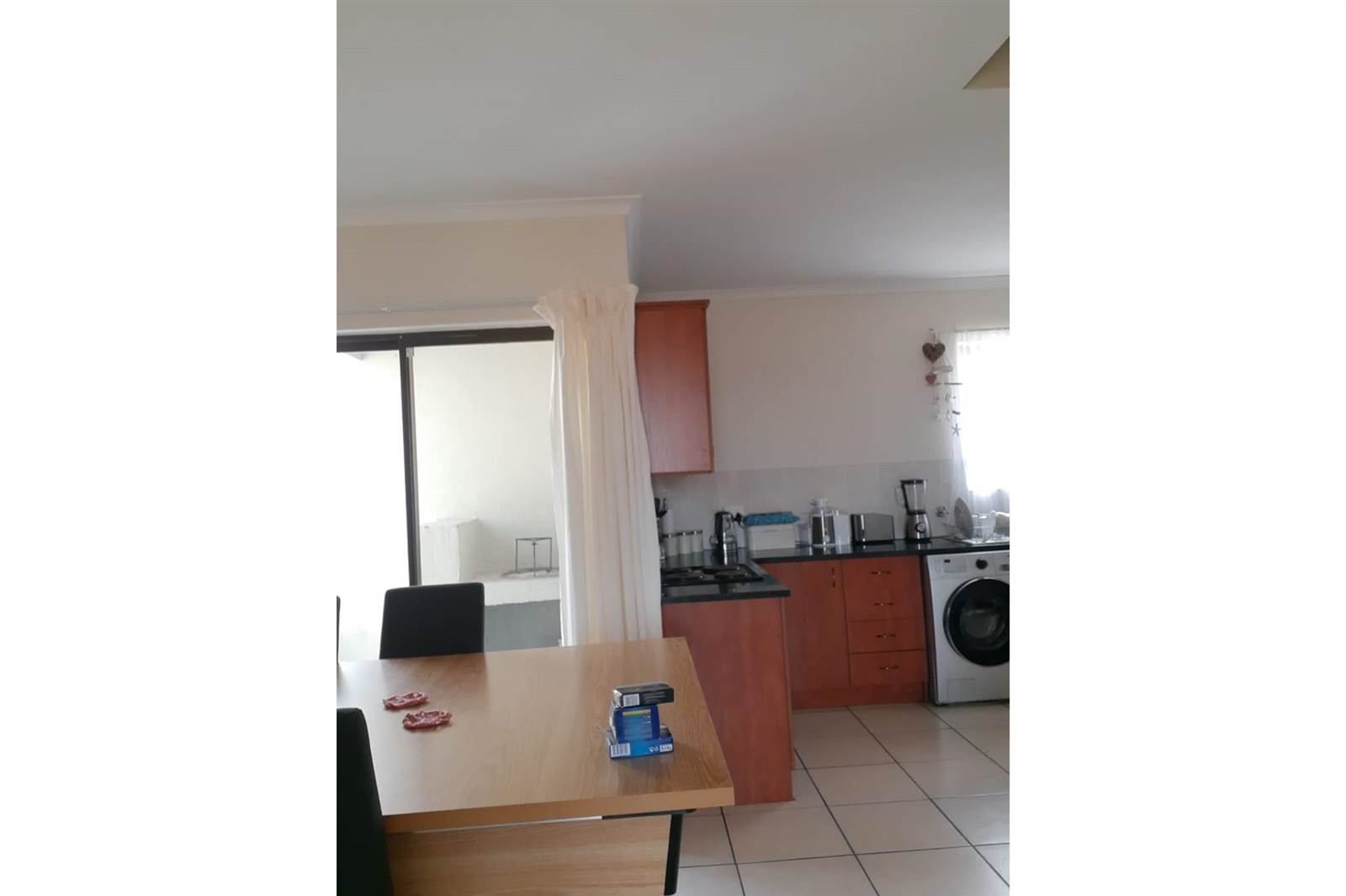 3 Bed Apartment in Parklands photo number 11