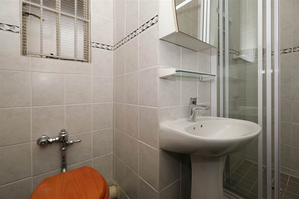 2 Bed Apartment in Killarney photo number 9