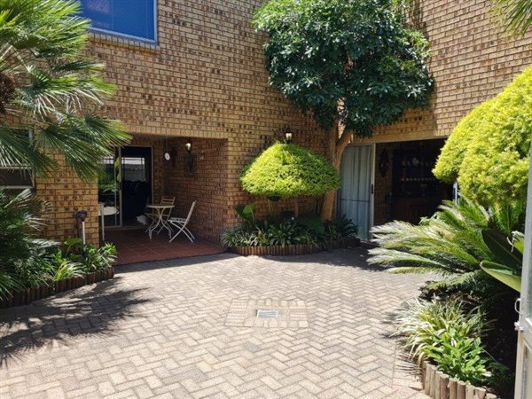 4 Bed House in Secunda Central