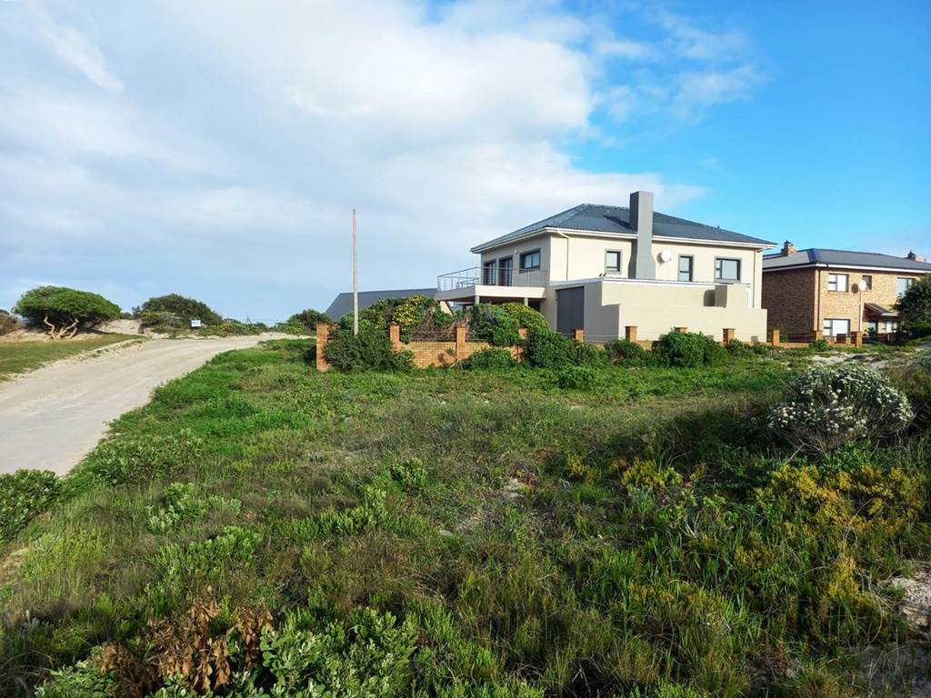 755 m² Land available in Suiderstrand photo number 4