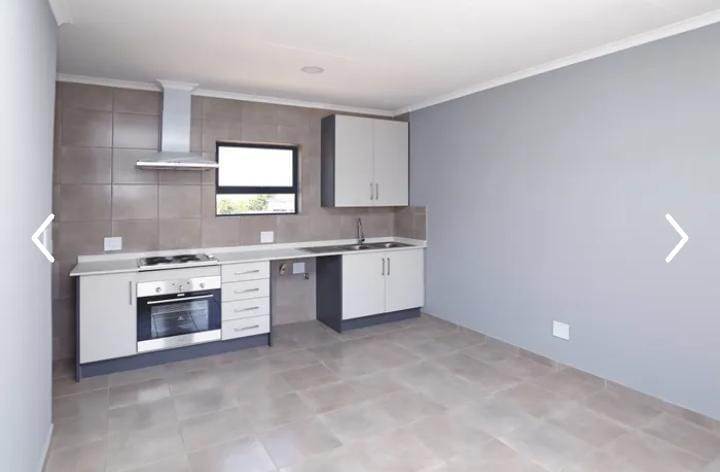 1 Bed Apartment in Grobler Park photo number 2
