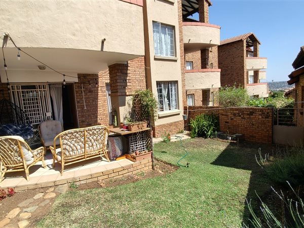 2 Bedroom Townhouse 2 Bedroom Townhouse