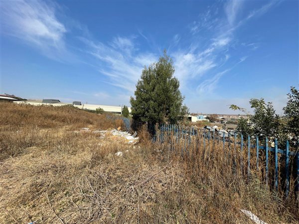 5 531 m² Land