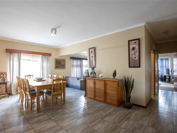 3 Bedroom House 3 Bedroom House