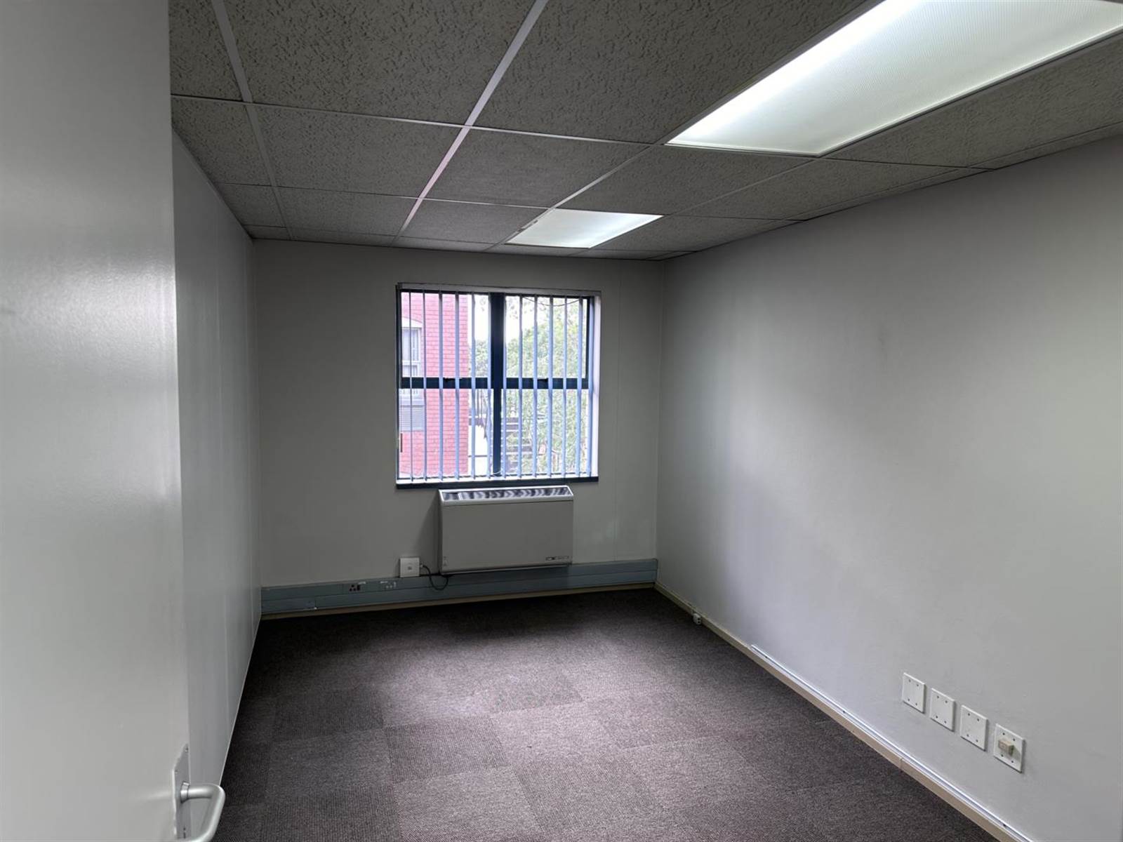 1500  m² Office Space in Menlyn photo number 17