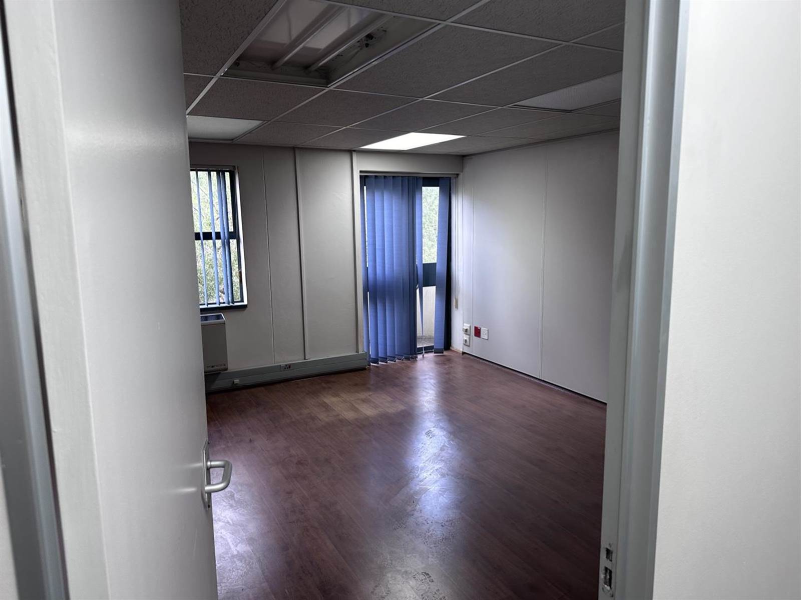 1500  m² Office Space in Menlyn photo number 12