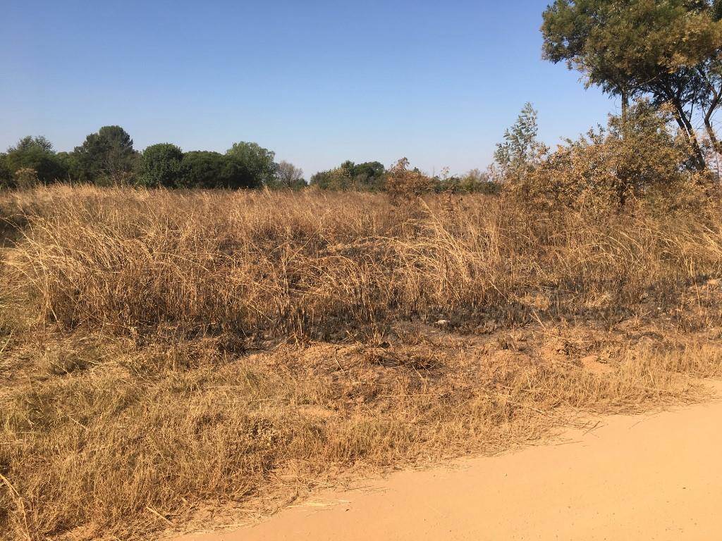 8.5 ha Land available in Zwavelpoort photo number 1
