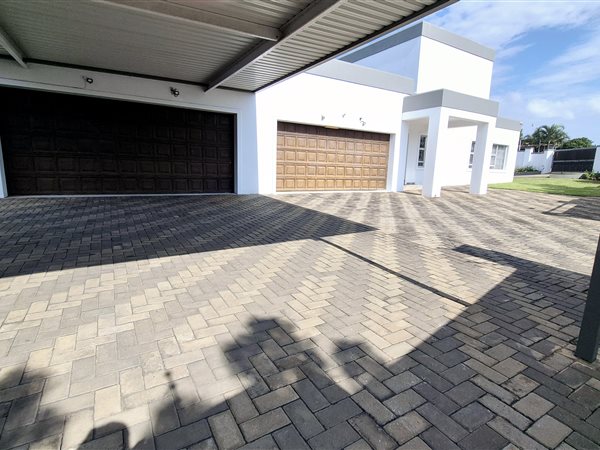 4 Bedroom House 4 Bedroom House