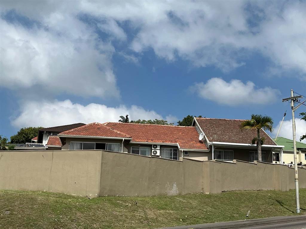 3 Bedroom House 3 Bedroom House