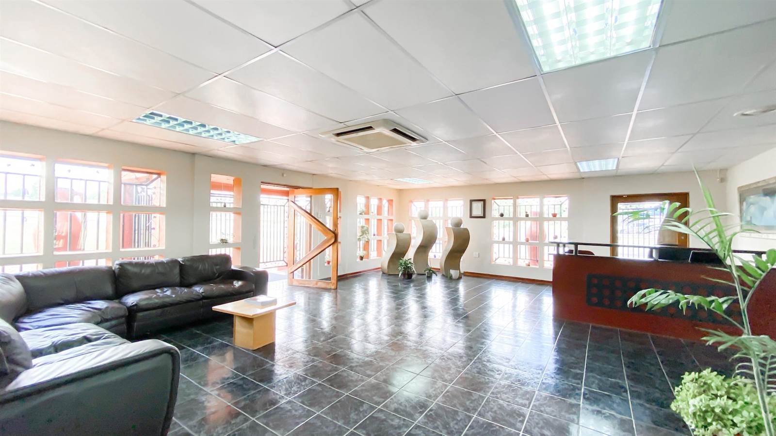 300  m² Office Space in Brackenhurst photo number 12