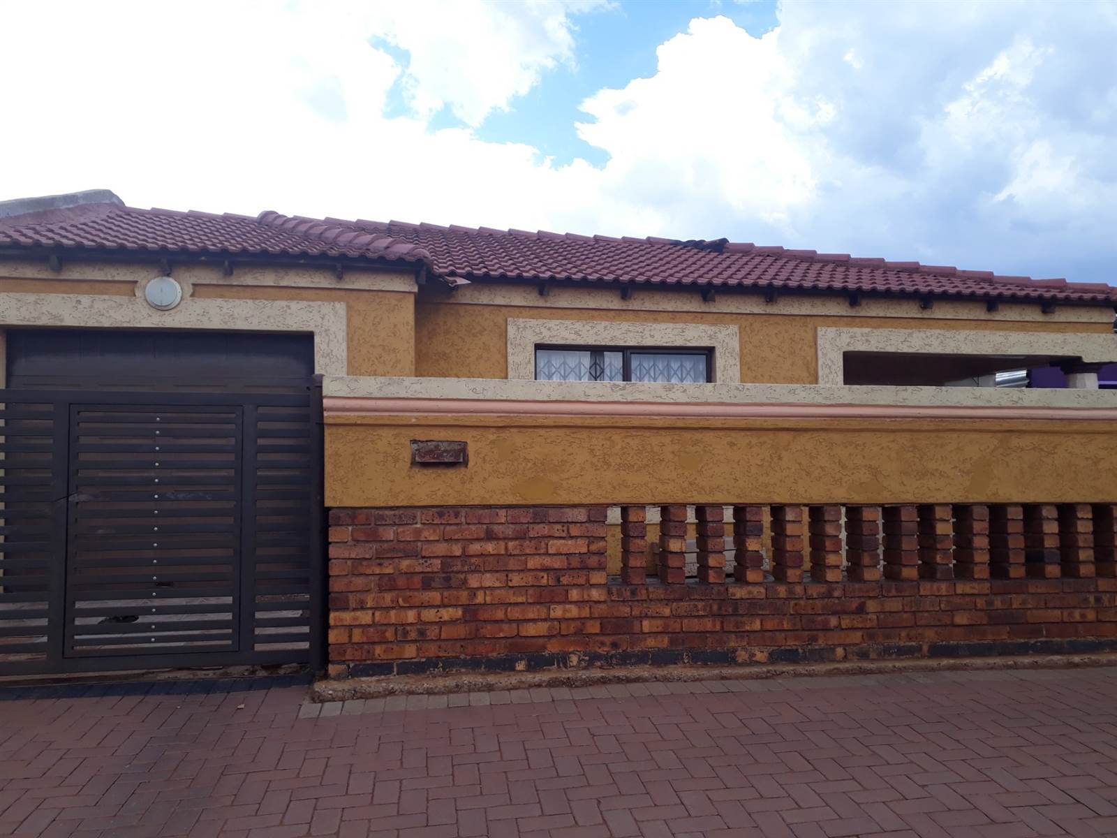 3 Bed House in Sebokeng Zone 11 photo number 2