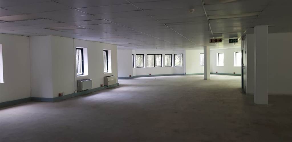 6025  m² Office Space in Illovo photo number 6