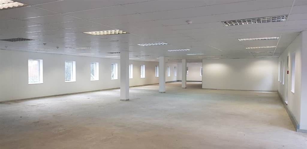 6025  m² Office Space in Illovo photo number 12