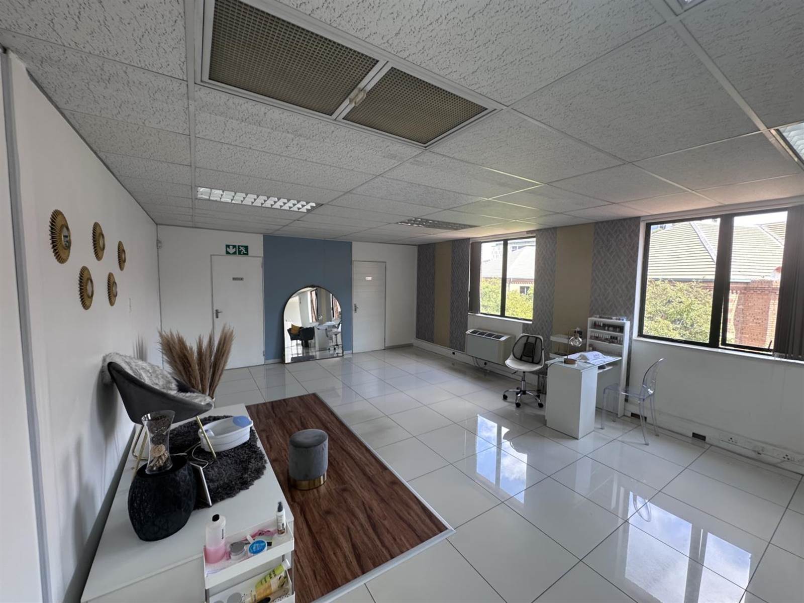1503  m² Office Space in Menlyn photo number 9